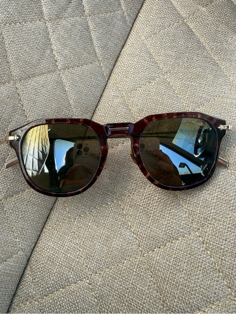 Maui Jim Tortoiseshell Sunglasses with Polarized Lenses